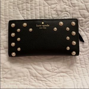 Black kate spade wallet